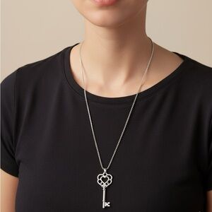 CHICO’S SKELETON KEY PENDANT NECKLACE SILVER